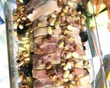 Foto del paso 5 de la receta: Lomo de cerdo mechado con guarnición de verduras salteadas