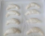 Kifli gluténmentesen recept fázis 3 fotója