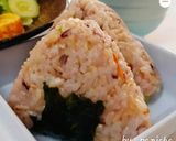 รูปขั้นตอนการทำที่ 1 ของ โอนิกิริ+ไข่ม้วน