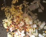 A picture of step 2 of Spicy mash - vegan.