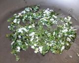 Foto del paso 2 de la receta: Chaya con huevos