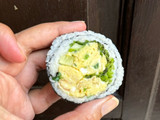 Gimbap isi telur salad