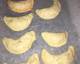 Foto del paso 3 de la receta: Empanadillas casera de atún