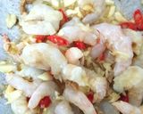 Foto langkah ke 3 dari resep Udang Saus Tomat.