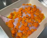 Une image de l'étape 5 de Ailes de raie aux jeunes carottes et ail noir.