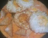Foto langkah ke 3 dari resep Telur Ceplok Kuah Santan Pedas.