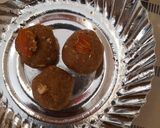 A picture of step 6 of Winter special Nutritious ladoo with methi.