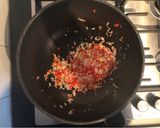 A picture of step 4 of Pad Krapow Gai.