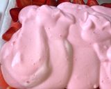 A picture of step 7 of Strawberry Gelatin with Evaporated Milk.