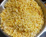 A picture of step 2 of Murmura Chivda.