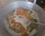 Foto langkah ke 3 dari resep Sop tulang+daging kambing bening.