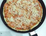 Foto langkah ke 10 dari resep Pizza Sosis Teflon.