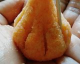 कोकोनट गुलकंद मोदक (coconut gulkand modak recipe in marathi) रेसिपी स्टेप 3 फोटो 