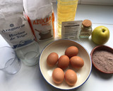 Foto del paso 1 de la receta: Coca de cumple,transportable, para Pol