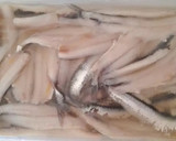 Foto del paso 2 de la receta: Boquerones aliñados en vinagre, con tomate, ajo y perejil