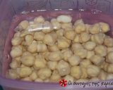 A picture of step 1 of Greek island chickpea fritters (Revithokeftedes).