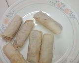 A picture of step 5 of Spring rolls.