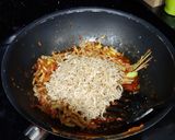 Foto langkah ke 6 dari resep Sambal goreng tempe teri pete.