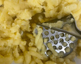 Foto del paso 3 de la receta: Puré de papa cremoso con gravy