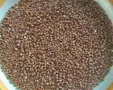 Foto langkah ke 1 dari resep Rempeyek Kacang Utuh.