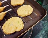 A picture of step 2 of Chicken mince tikki.