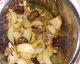 A picture of step 3 of Lehsun ki chutney (Rajasthani style)/ garlic chutney.