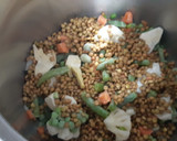 Foto del paso 2 de la receta: Lentejas con butifarra catalana y verduras