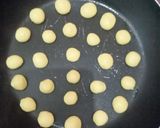 Foto langkah ke 3 dari resep Egg biscuit.