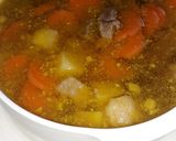 Foto langkah ke 3 dari resep Sup daging sederhana.