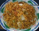 Foto langkah ke 7 dari resep Mie Goreng Pedas.