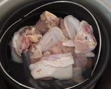 Foto langkah ke 2 dari resep Opor Ayam Kuah Putih.