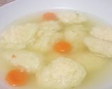 Foto del paso 9 de la receta Caldo de verduras y pollo con nubes de sémola