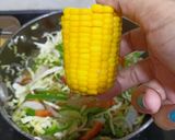 A picture of step 3 of Mix Vegetable Frankie.