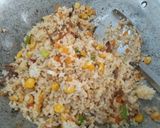 Foto langkah ke 4 dari resep Nasi Goreng Pelangi (leftovers meat).