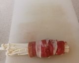 Foto langkah ke 3 dari resep 536. Jamur Enoki Beef Roll.