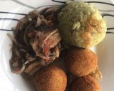 Foto del paso 6 de la receta: Bolitas de papá con atún y champiñones a la mexicana 😋