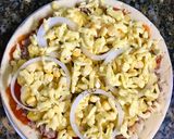 Hình bước làm 5 của món Pizza bò dứa+ pizza xúc xích phô mai !