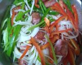 Foto del paso 3 de la receta: Chorizo a la pomarola con Respecto de pollo y verduras