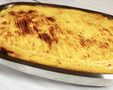 Foto del paso 11 de la receta: Pastel de papa con relleno de carne - con cebolla, morrón, aceituna, huevo duro y pasas de uva