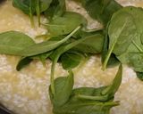 Rizottó dél-tiroli speck sonkával, friss spenóttal, és Gorgonzola sajttal recept fázis 5 fotója