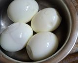 A picture of step 2 of Anda masala.