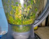 A picture of step 4 of Green Chutney.