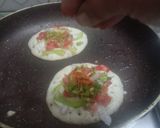 ज्वारीच्या पिठाचा उत्तपा (jwarichya pithacha uttapam recipe in marathi) रेसिपी स्टेप 3 फोटो 