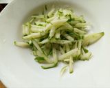 涼拌大黃瓜子的食譜步驟3照片