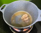 Hình bước làm 1 của món Canh bắp sú tôm nõn