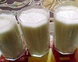 A picture of step 2 of Banana dates shake.