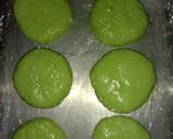 Foto langkah ke 6 dari resep Donat Santan Pandan.