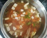 Tejszínes zöldségleves recept fázis 2 fotója