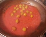 Foto del paso 4 de la receta: Tallarines en salsa de tomate y olivas sabor anchoas