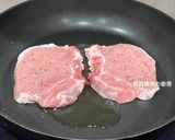 A picture of step 5 of Easy Pork Loin Chops.